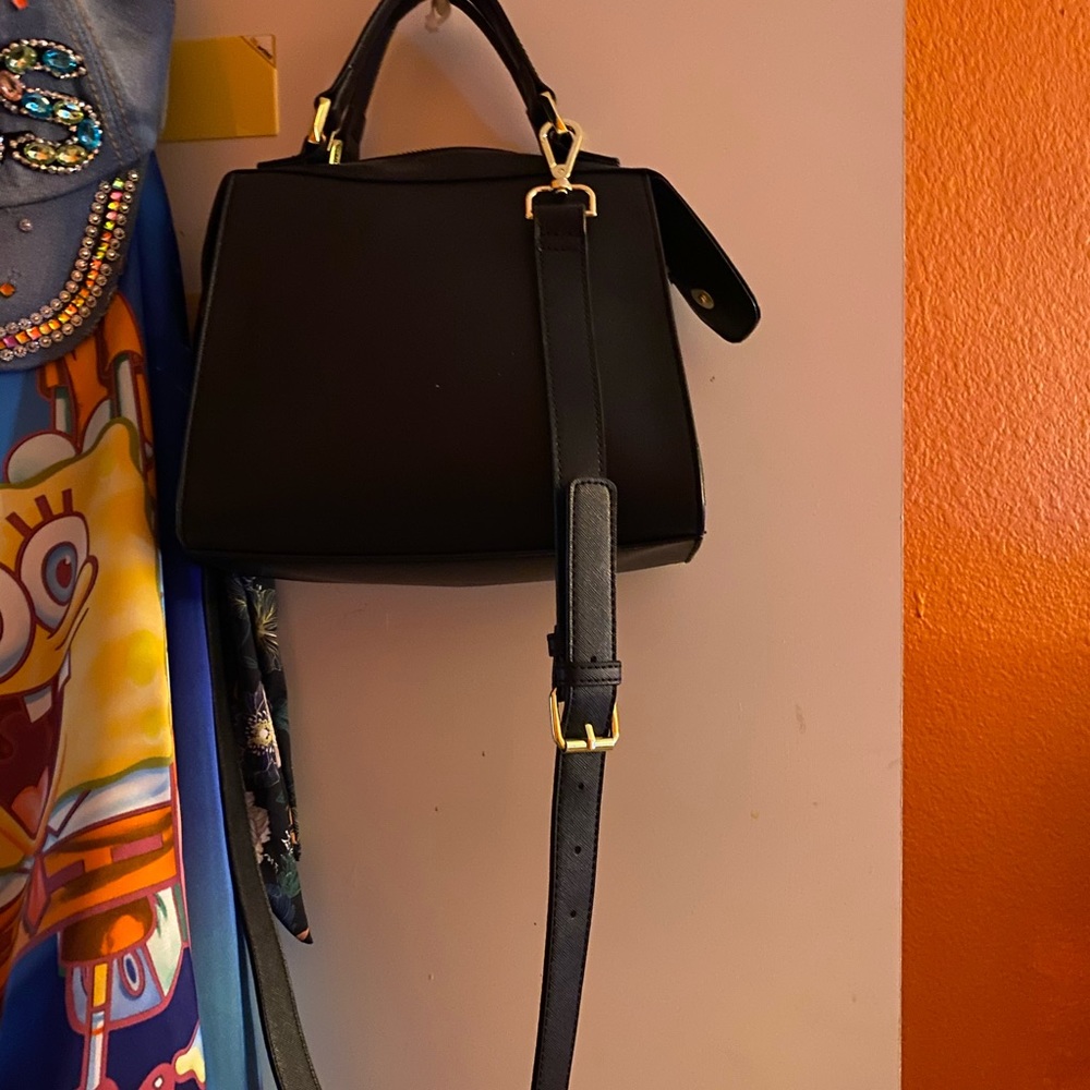 Small black crossbody